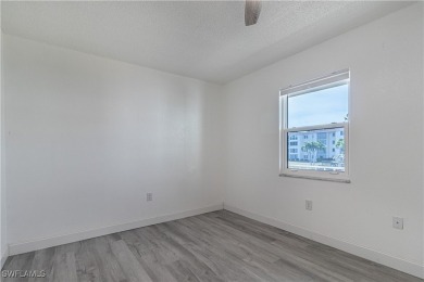 Make this condo your next home!!  This 2 bedroom, 2 bathroom on Seven Lakes Golf and Tennis Community in Florida - for sale on GolfHomes.com, golf home, golf lot