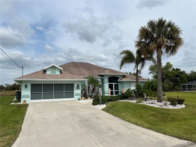 ROTONDA WEST PINEHURST - Lakefront Pool Home on oversized on Pinemoor West Golf Club in Florida - for sale on GolfHomes.com, golf home, golf lot
