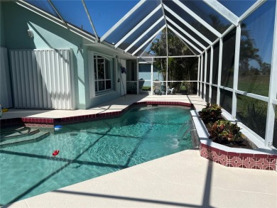 ROTONDA WEST PINEHURST - Lakefront Pool Home on oversized on Pinemoor West Golf Club in Florida - for sale on GolfHomes.com, golf home, golf lot