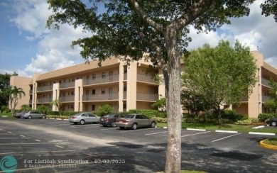 ***JUST LISTED****55+ COMMUNITY, THIS UNIT HAS IT ALL, ON THE on Sunrise Lakes Phase IV Golf Course in Florida - for sale on GolfHomes.com, golf home, golf lot