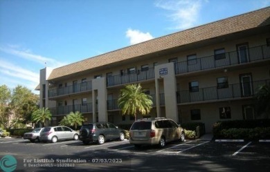 ***JUST LISTED****55+ COMMUNITY, THIS UNIT HAS IT ALL, ON THE on Sunrise Lakes Phase IV Golf Course in Florida - for sale on GolfHomes.com, golf home, golf lot