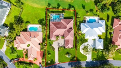 Gorgeous 4835 sqft 2002 CBS home and 40ft dock in Piper's on Pipers Landing Country Club in Florida - for sale on GolfHomes.com, golf home, golf lot