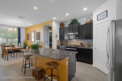 Beautiful Hernando Oaks Golf and Country Club. 2 bedroom plus a on Hernando Oaks Golf and Country Club in Florida - for sale on GolfHomes.com, golf home, golf lot