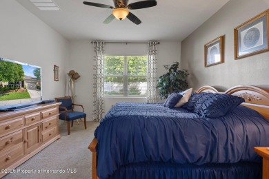 Beautiful Hernando Oaks Golf and Country Club. 2 bedroom plus a on Hernando Oaks Golf and Country Club in Florida - for sale on GolfHomes.com, golf home, golf lot