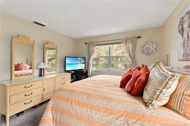 This cozy condo offers everything you need for Florida living on Monterey Yacht and Country Club in Florida - for sale on GolfHomes.com, golf home, golf lot