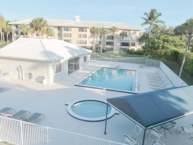 Newly renovated condo for sale, Bright and spacious unit, golf on Bear Lakes Country Club in Florida - for sale on GolfHomes.com, golf home, golf lot