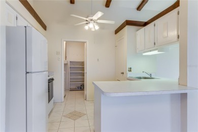 Welcome home to your lovely 2 bedroom, 2 bathroom END UNIT on Sabal Trace Golf and Country Club in Florida - for sale on GolfHomes.com, golf home, golf lot