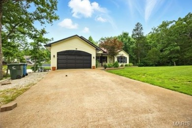 WOW -- Rare Lakefront Opportunity on a Private Cul-de-sac on 1/2 on Raintree Country Club in Missouri - for sale on GolfHomes.com, golf home, golf lot