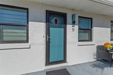 Looking for a great home with a Mother-In-Law Suite, or want to on Sorrento Par 3 in Florida - for sale on GolfHomes.com, golf home, golf lot