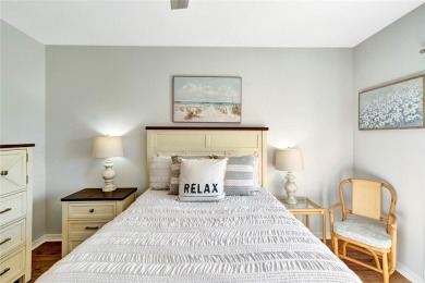 LOOK NO FURTHER! TURNKEY! This stunning 2 bedroom, 2 bathroom on Oak Harbor Country Club in Florida - for sale on GolfHomes.com, golf home, golf lot