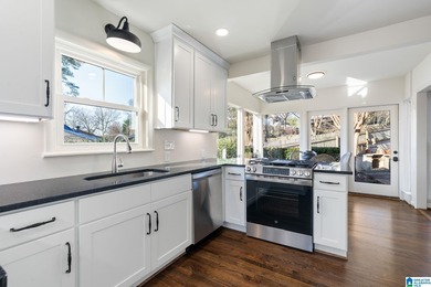 NEW LOOK--completely updated from top to bottom! This charming on Vestavia Golf and Country Club in Alabama - for sale on GolfHomes.com, golf home, golf lot