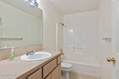 Immaculately kept Twin Lakes Village home in a tranquil golf on Twin Lakes Village Golf Course in Idaho - for sale on GolfHomes.com, golf home, golf lot
