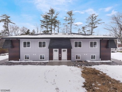 Completely renovated in 2023. This great home backs up to the on High Point Golf Club in New Jersey - for sale on GolfHomes.com, golf home, golf lot