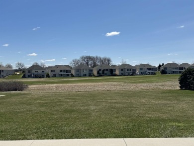 Superior lot at Prairie Links Golf Course!  Prime location to on Centennial Oaks Golf Club in Iowa - for sale on GolfHomes.com, golf home, golf lot