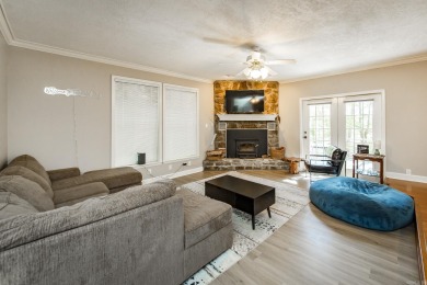 This home is currently rented.  Please call listing agent for on Indian Hills Country Club in Arkansas - for sale on GolfHomes.com, golf home, golf lot