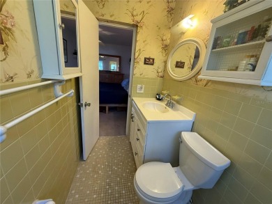 LIGHT AND BRIGHT! 3RD FLOOR, END UNIT WITH PRIME LOCATION! on On Top Of The World Golf Course in Florida - for sale on GolfHomes.com, golf home, golf lot
