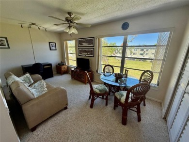 LIGHT AND BRIGHT! 3RD FLOOR, END UNIT WITH PRIME LOCATION! on On Top Of The World Golf Course in Florida - for sale on GolfHomes.com, golf home, golf lot