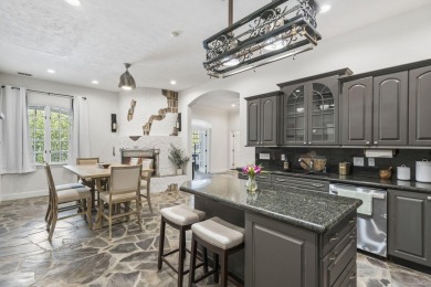 LIVE ABOVE IT ALL at the Crown Jewel of Table Rock Lake!Welcome on Kimberling City Golf Club in Missouri - for sale on GolfHomes.com, golf home, golf lot
