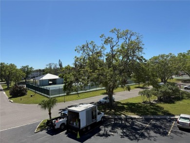 LIGHT AND BRIGHT! 3RD FLOOR, END UNIT WITH PRIME LOCATION! on On Top Of The World Golf Course in Florida - for sale on GolfHomes.com, golf home, golf lot