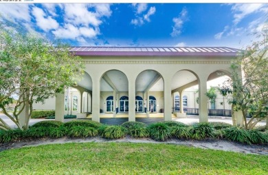LIGHT AND BRIGHT! 3RD FLOOR, END UNIT WITH PRIME LOCATION! on On Top Of The World Golf Course in Florida - for sale on GolfHomes.com, golf home, golf lot