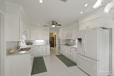 *Golfer's Dream Home*.  4 Bedroom, 2 & 1/2 Bath Home w Circular on Scenic Hills Country Club in Florida - for sale on GolfHomes.com, golf home, golf lot