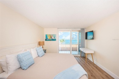 Stunning Condo @ Isla Del Sol with Dual-Purpose Investment: Your on Isla Del Sol Yacht and Country Club in Florida - for sale on GolfHomes.com, golf home, golf lot