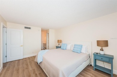 Stunning Condo @ Isla Del Sol with Dual-Purpose Investment: Your on Isla Del Sol Yacht and Country Club in Florida - for sale on GolfHomes.com, golf home, golf lot