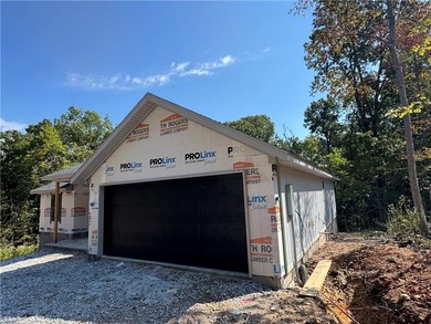 Quality built new construction home located on a quiet on Branchwood Golf Course in Arkansas - for sale on GolfHomes.com, golf home, golf lot