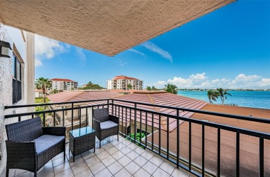 Stunning Condo @ Isla Del Sol with Dual-Purpose Investment: Your on Isla Del Sol Yacht and Country Club in Florida - for sale on GolfHomes.com, golf home, golf lot