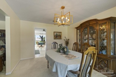 *Golfer's Dream Home*.  4 Bedroom, 2 & 1/2 Bath Home w Circular on Scenic Hills Country Club in Florida - for sale on GolfHomes.com, golf home, golf lot