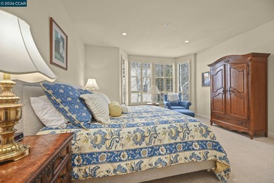 Welcome to easy, resort-style living in the gated community of on Rossmoor Golf Course in California - for sale on GolfHomes.com, golf home, golf lot