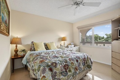 BRIGHT AND AIRY, EXTRA LARGE 1346 SQ/FT RENOVATED CORNER on Wynmoor Golf Course in Florida - for sale on GolfHomes.com, golf home, golf lot