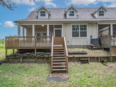 This beautiful End-Unit townhome offers, an open floor plan on Wildwood Country Club in Florida - for sale on GolfHomes.com, golf home, golf lot