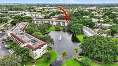 BRIGHT AND AIRY, EXTRA LARGE 1346 SQ/FT RENOVATED CORNER on Wynmoor Golf Course in Florida - for sale on GolfHomes.com, golf home, golf lot