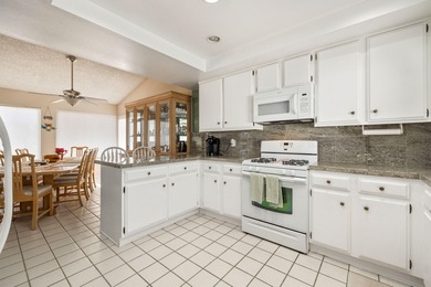 Enjoy Country Club living at its finest! This beautiful pool on Palm Desert Country Club in California - for sale on GolfHomes.com, golf home, golf lot