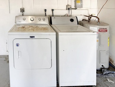 Welcome to 514 SW 20th Street in Palm Beach Leisureville on Leisureville Community Golf Course in Florida - for sale on GolfHomes.com, golf home, golf lot