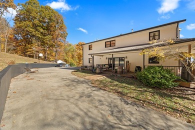 Beautiful brick home on 6 acres in Livingston, TN. Built in 1989 on Hidden Valley Golf and Country Club in Tennessee - for sale on GolfHomes.com, golf home, golf lot