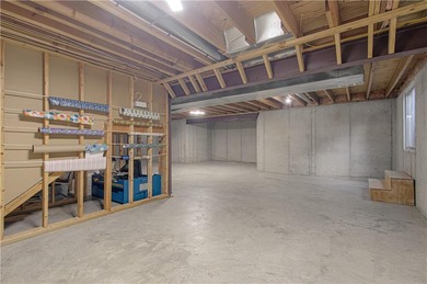 Beautiful 5-Bedroom Home in Falcon Valley with Limited-Time $10 on Falcon Valley Golf Course in Kansas - for sale on GolfHomes.com, golf home, golf lot