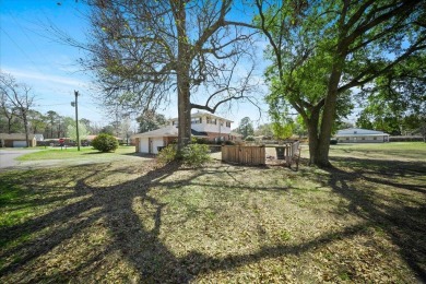 Welcome to this charming split-level brick ranch in the highly on Berkeley Country Club in South Carolina - for sale on GolfHomes.com, golf home, golf lot