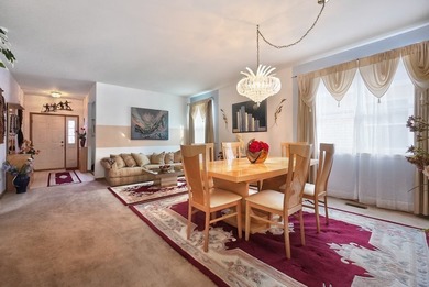 Welcome to maintenance free living in this gated 55+ active on Mistwood Golf Club in Illinois - for sale on GolfHomes.com, golf home, golf lot