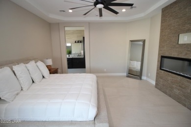 When extreme is an understatement, Stroke is your HOME!  Golf on London Bridge Golf Course in Arizona - for sale on GolfHomes.com, golf home, golf lot