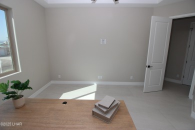 When extreme is an understatement, Stroke is your HOME! Golf on London Bridge Golf Course in Arizona - for sale on GolfHomes.com, golf home, golf lot