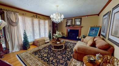 GOOD-LOOKING GREEN MEADOWS HOME! Check out this 3 bedroom 2,25 on Green Meadow Country Club in Kentucky - for sale on GolfHomes.com, golf home, golf lot