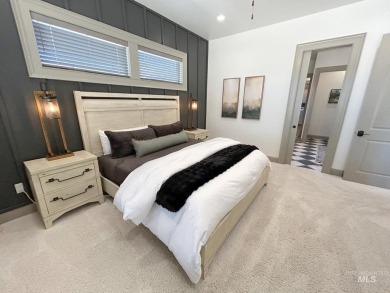 Don't miss this gorgeous home in Spurwing Heights-The Ridge on SpurWing Country Club in Idaho - for sale on GolfHomes.com, golf home, golf lot