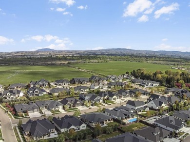 Don't miss this gorgeous home in Spurwing Heights-The Ridge on SpurWing Country Club in Idaho - for sale on GolfHomes.com, golf home, golf lot