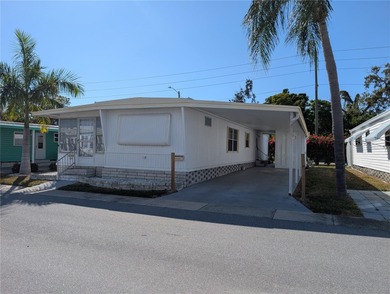 Fantastic opportunity to live affordably in the extremely on Mainlands Golf Club in Florida - for sale on GolfHomes.com, golf home, golf lot