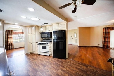 HUGE PRICE IMPROVEMENT!! Welcome to your own slice of paradise on Hemet West Mobile Estates in California - for sale on GolfHomes.com, golf home, golf lot