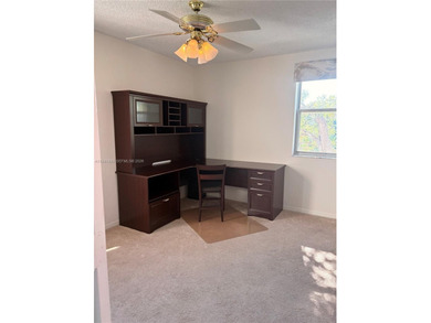 55+ Community, Move-in ready 2 bedroom + den, spacious enclosed on Sunrise Lakes Phase III in Florida - for sale on GolfHomes.com, golf home, golf lot