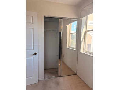 55+ Community, Move-in ready 2 bedroom + den, spacious enclosed on Sunrise Lakes Phase III in Florida - for sale on GolfHomes.com, golf home, golf lot