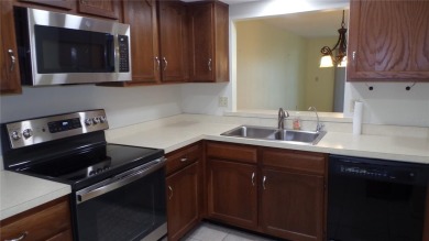Under contract-accepting backup offers. Experience the ease and on River Isles Golf Club in Florida - for sale on GolfHomes.com, golf home, golf lot